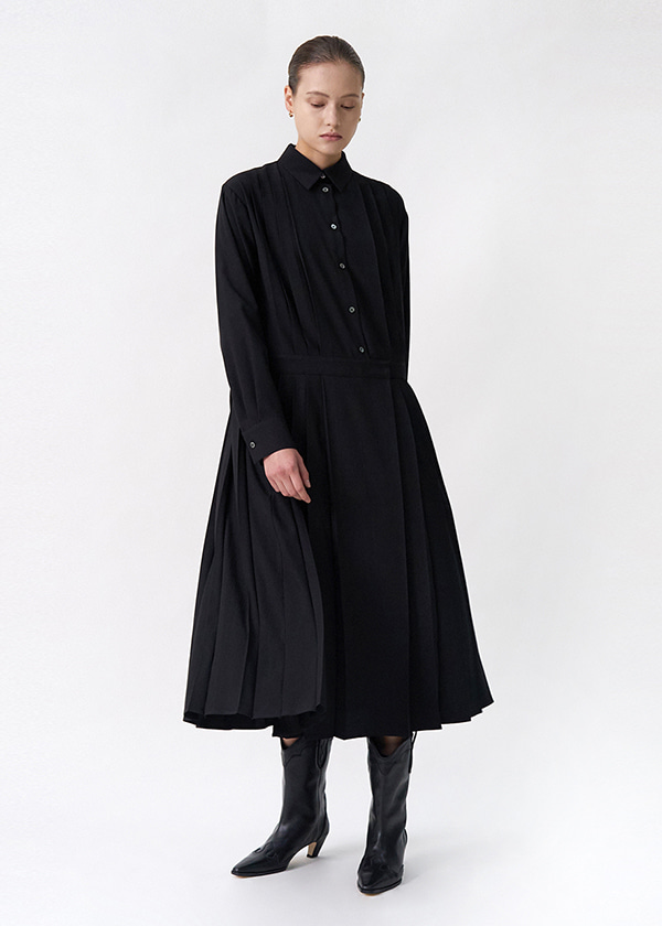 Pintuck Pleats Dress / Black